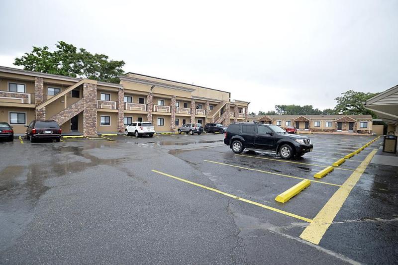 Travelodge By Wyndham South Hackensack Hotel